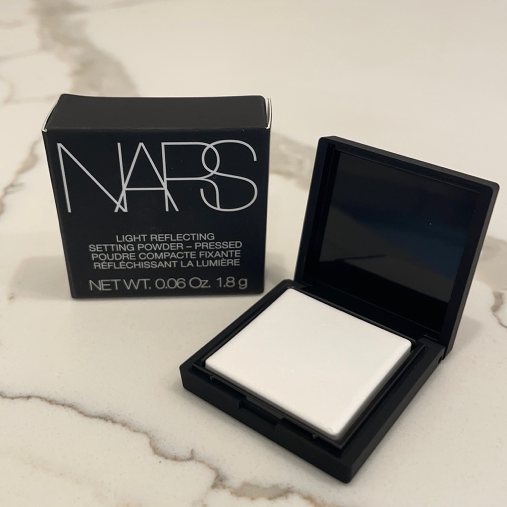 🌸5/$25🌸 NARS light reflecting setting powder in translucent crystal